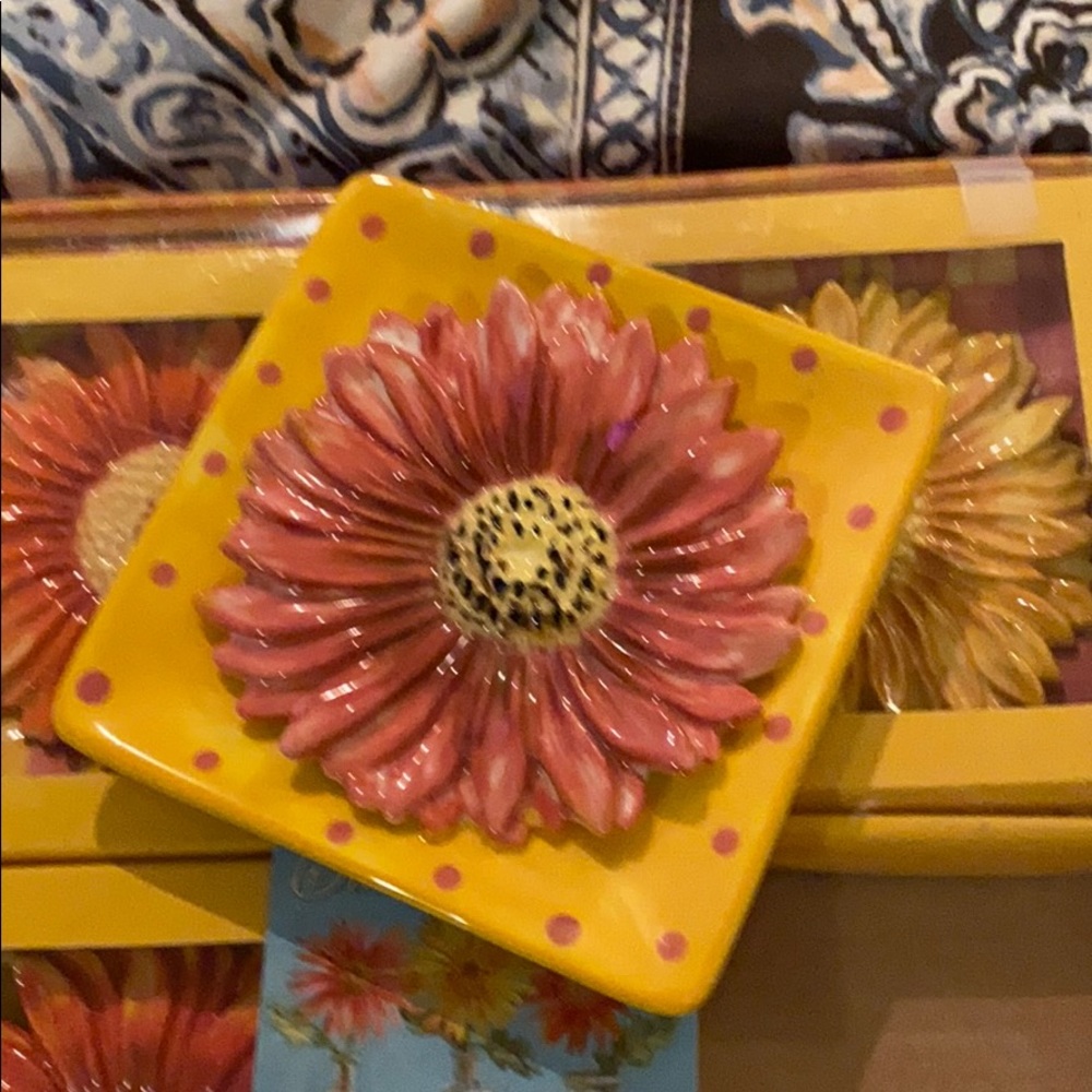 Decorative plates